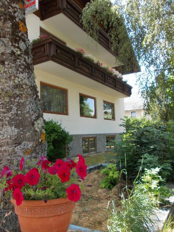 Gasthaus Gruber Otel Tamsweg Dış mekan fotoğraf